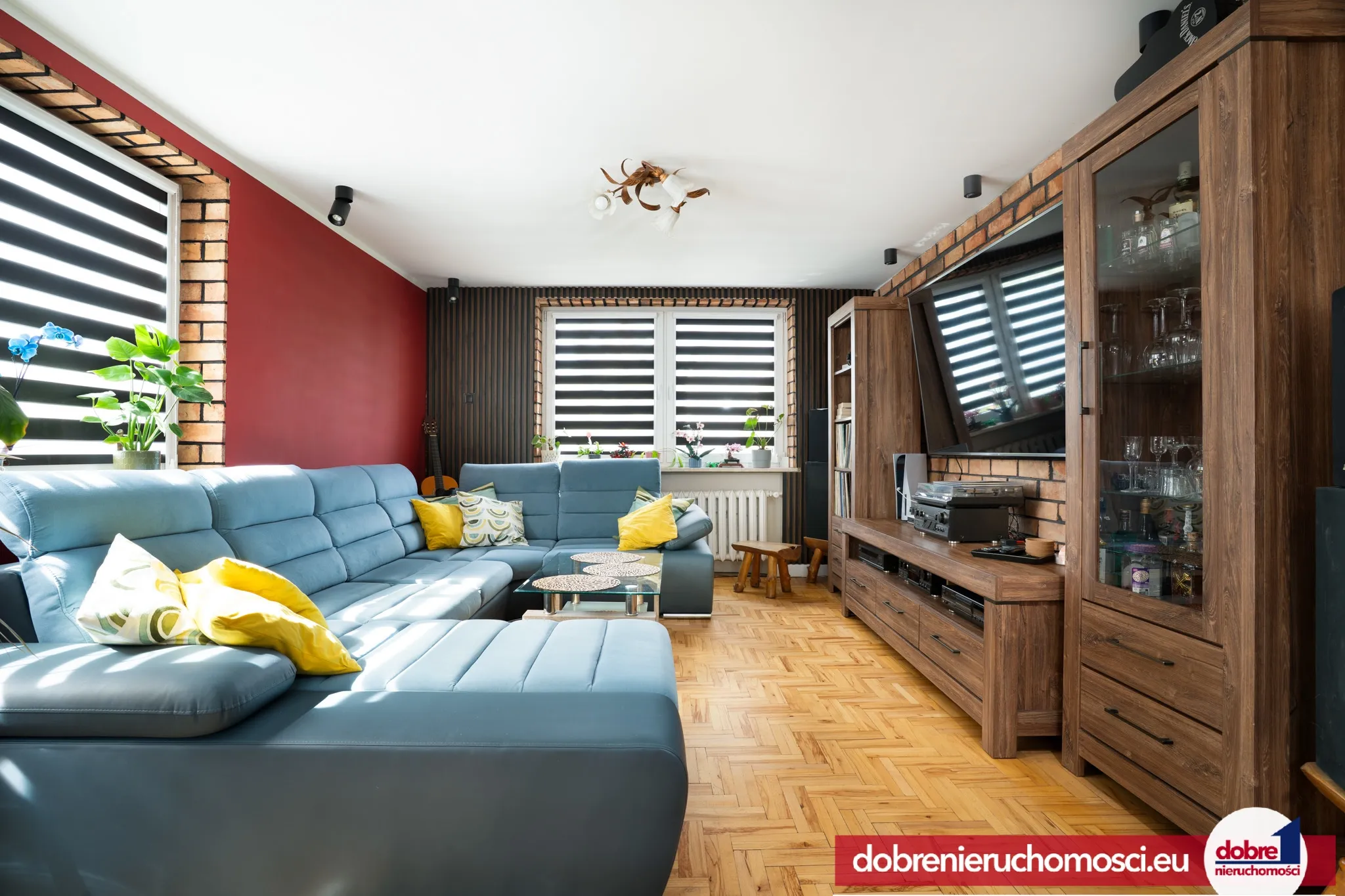 Dom wolnostojący 240.00 m²