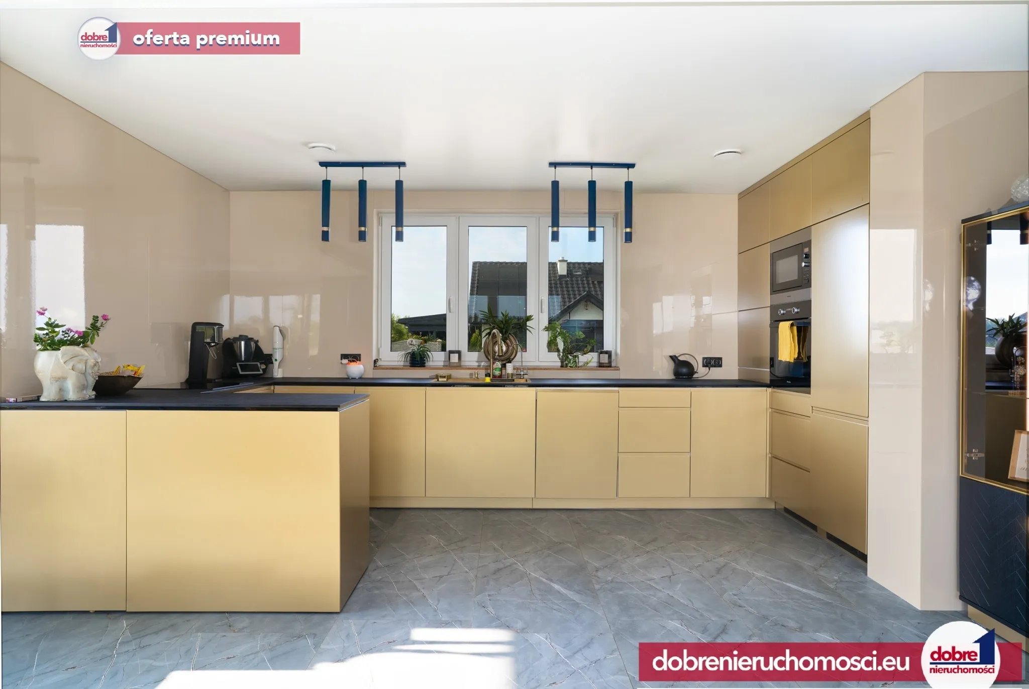 Wolnostojący 190.00 m²