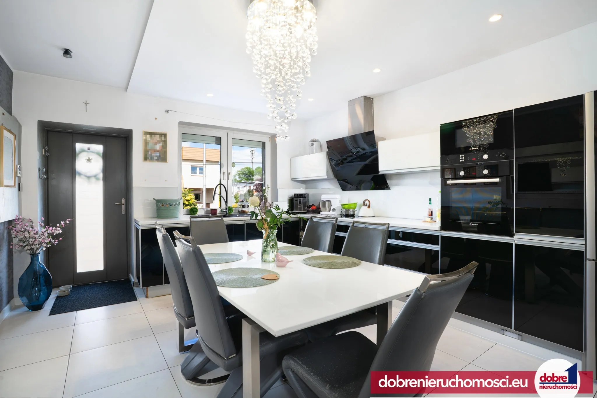 Wolnostojący 315.00 m²