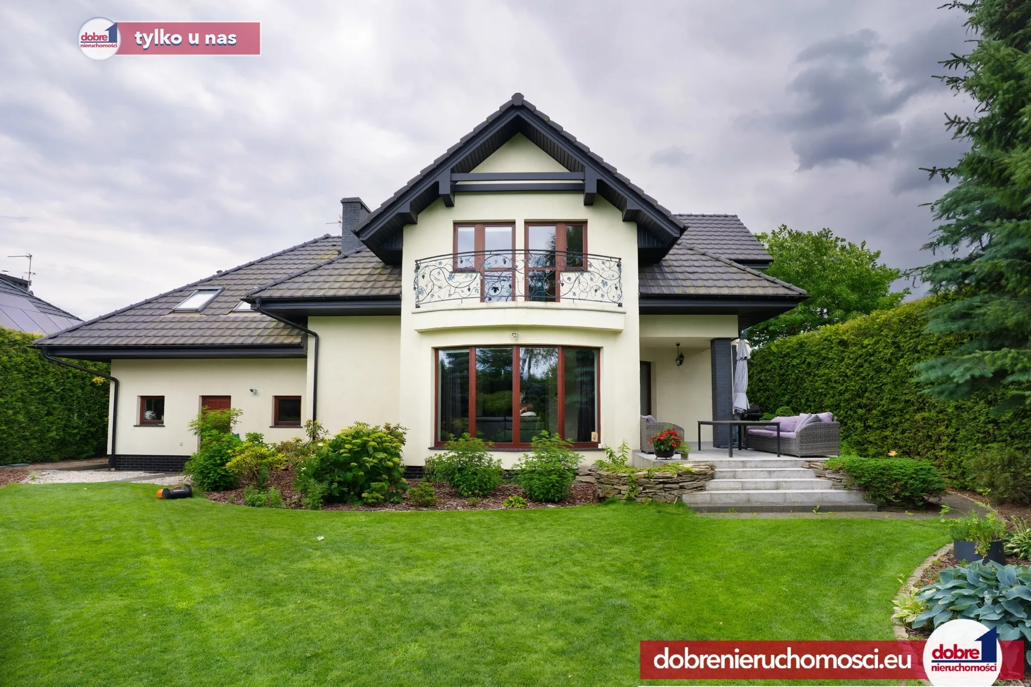 Dom wolnostojący 306.00 m²