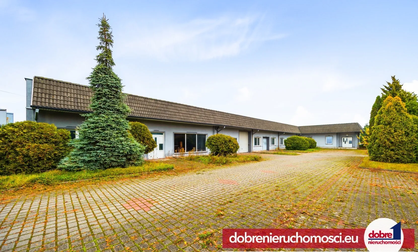 Dom wolnostojący 450.00 m²