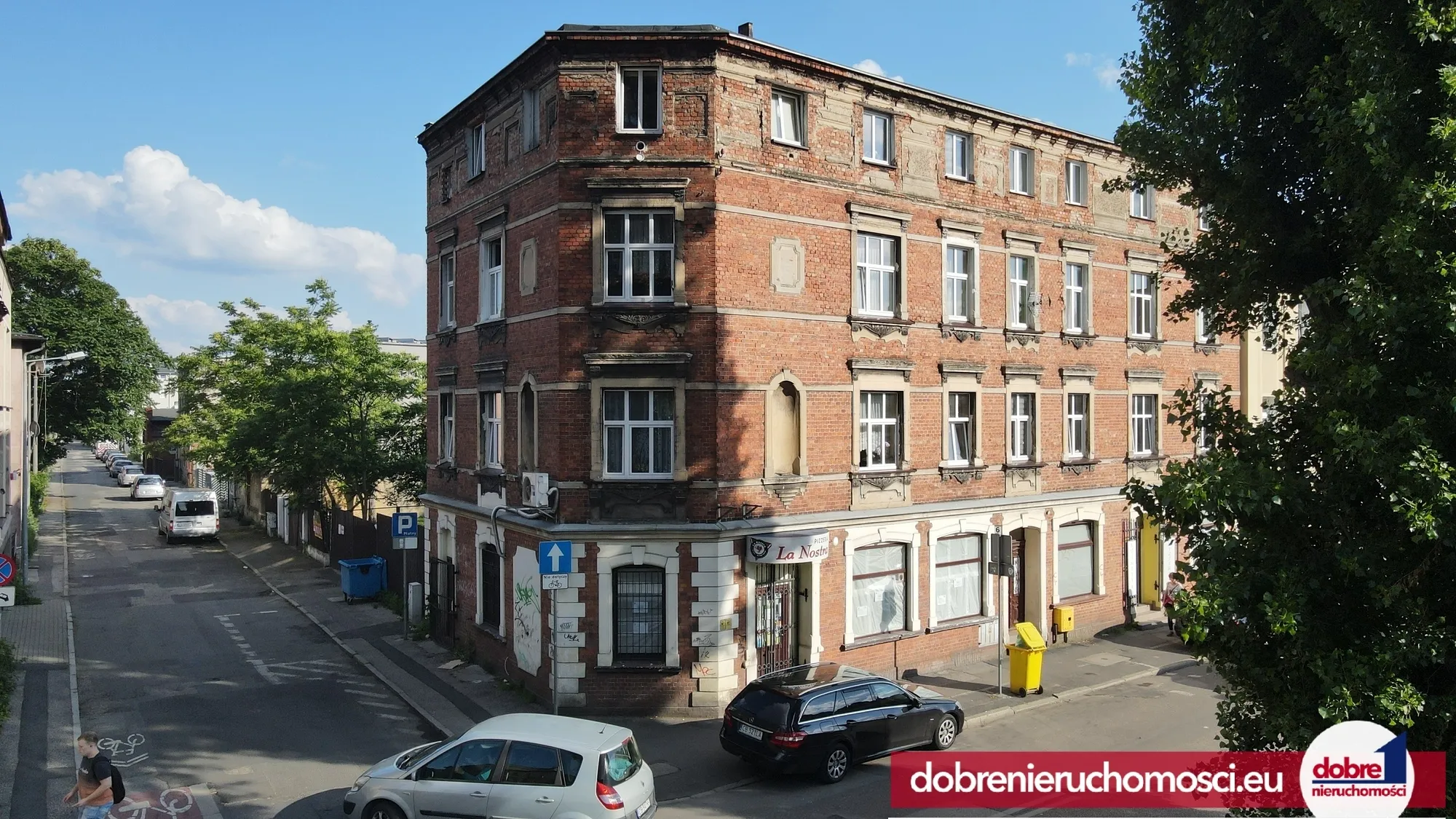 Dom wolnostojący 660.00 m²